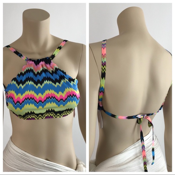 PilyQ Scallop Edge Zig Zag High Neck Bikini Top - Picture 8 of 8